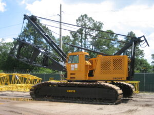 Grove HL150C crawler crane